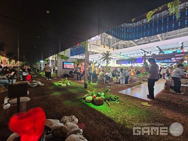 시연 잘 마치고 갑니다~ 지스타 딩컴 모바일 /게임와이 촬영