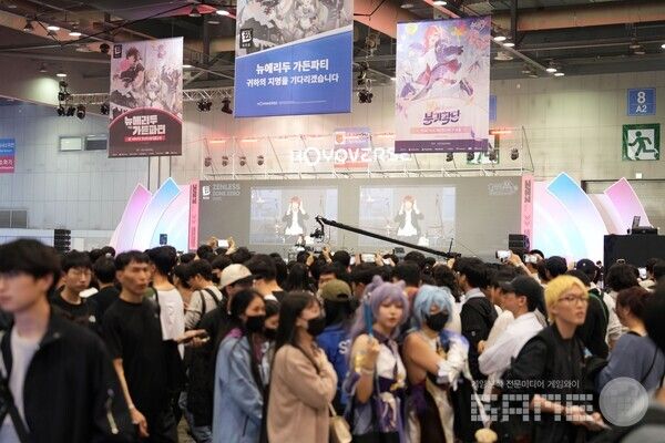 보인다... 그남자가... 닛몰캐쉬가... / 게임와이 촬영