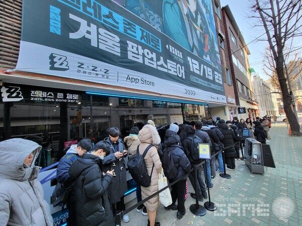 이른시간부터 많은 이용자들이 팝업스토어에 방문했다 / 게임와이 촬영