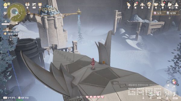 ▲거대한 종이학을 타고 한 바퀴 돈다.&nbsp;인피니티 니키 /게임와이 촬영