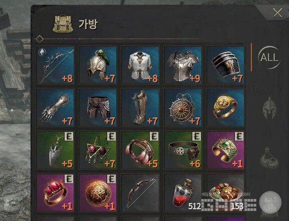 60레벨 캐릭터가 입고 있던 옷을 벗었다. 영웅 장신구는 창고에 넣을 수가 없다.&nbsp;롬(ROM) /게임와이 촬영