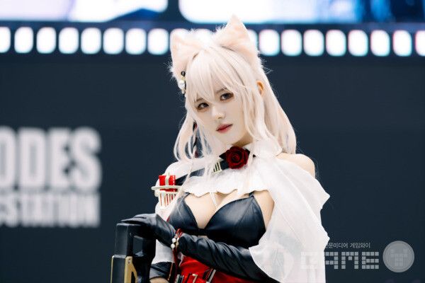 명일방주 코스프레 /치즈모찌 일페토