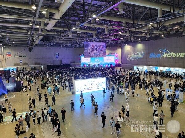 이번 블루 아카이브 2.5주년 페스티벌 행사장의 전경 모습&nbsp;/ 게임와이 촬영