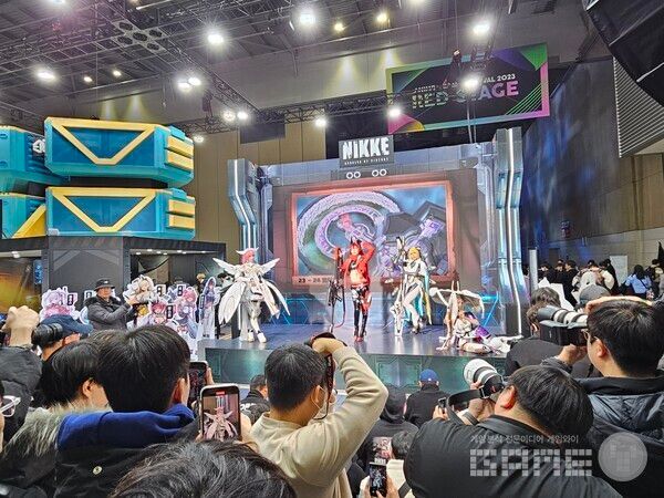 AGF 니케 부스 코스프레 /게임와이 촬영