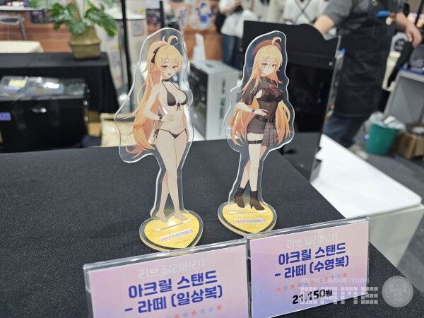 플레이엑스포 스마일게이트 스토브 부스 /게임와이 촬영