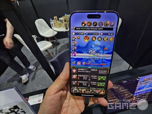 플레이엑스포 룸식스 '환생용병단' /게임와이 촬영