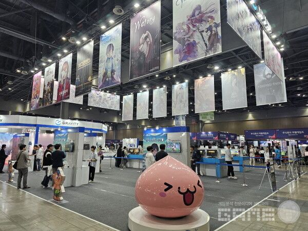 플레이엑스포 그라비티 부스 /게임와이 촬영