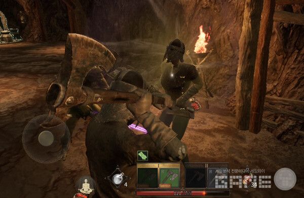 또 치고 왼쪽이나 오른쪽으로 이동. 한 방향으로 움직이는 것이 더 낫다.&nbsp;다크 앤 다커 모바일 /게임와이 촬영