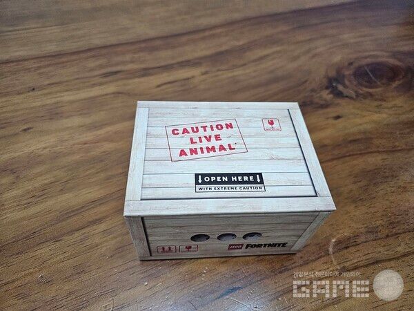 상자를 열면 거대한 공룡의 울음소리가 들린다 /게임와이 촬영