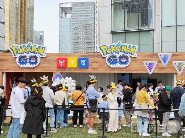 봄날, 서울 잠실 롯데월드몰과 월드타워 일대에서 열린 포켓몬 테마 행사 ‘포켓몬 타운 2024’ 포켓몬고 /나이언틱