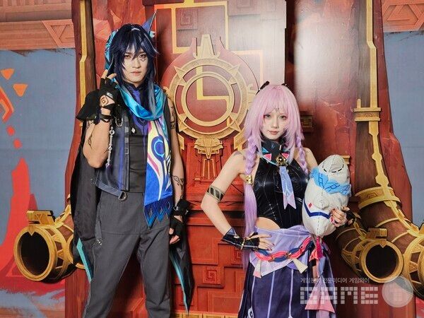 나타가 배경인만큼 시틀라리와 올로룬의 코스어도 만나볼 수 있었다 / 게임와이 촬영