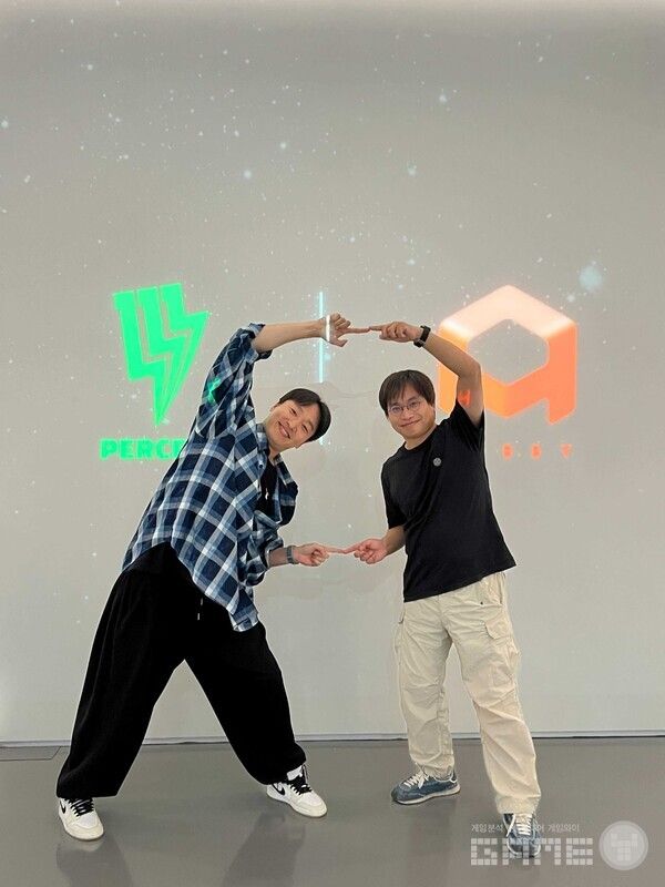 111퍼센트 김강안 대표(좌)와 하비 스테판 왕 대표