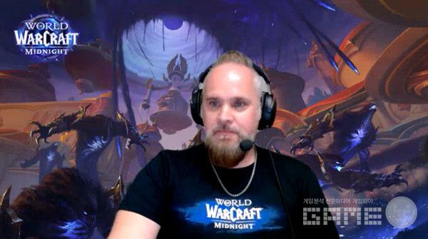 크래쉬 리드 리드 UX 디자이너 (Crash Reed, Lead User Experience (UX) Designer)