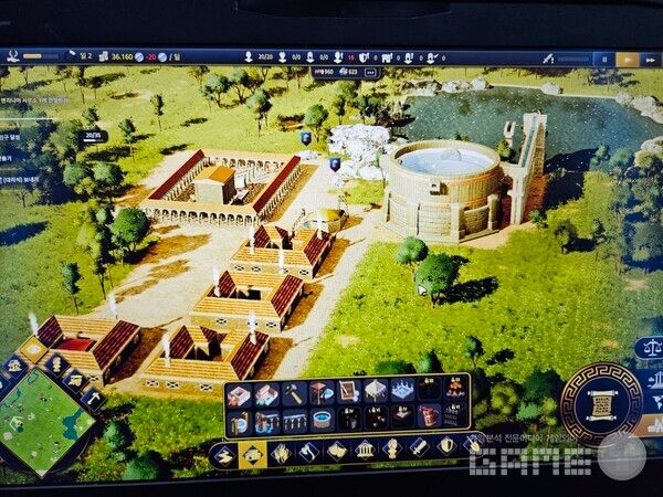 이용자가 건축물을 지었을 때 만족감을 주기 위해&nbsp;도로를 연결해야 사람이 걸어다니고, 수도교를 완성해야 물이 차는 요소를 추가했다 / 게임와이 촬영