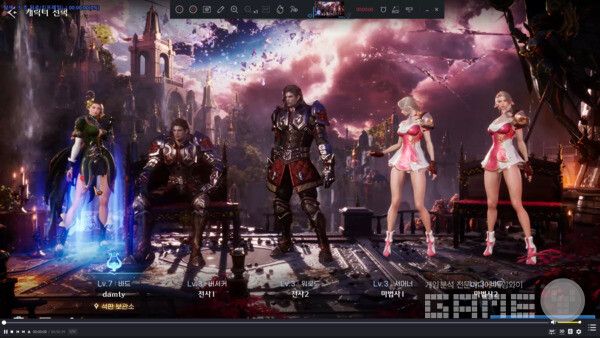 총 5개의 기본 클래스에서 8종의 전직 클래스로 분화되는 구조를 채택했다.