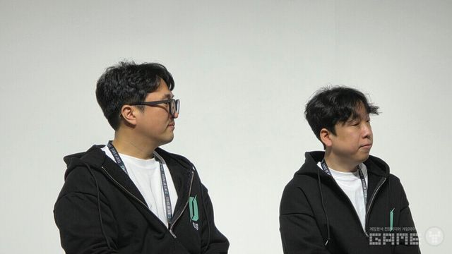 차례로 정규영 AD, 박찬혁 PM / 게임와이 촬영