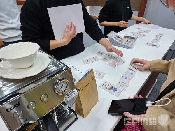 이른바 춘전 카페 이벤트에 참여하면 스티커를 받을 수 있다 / 게임와이 촬영