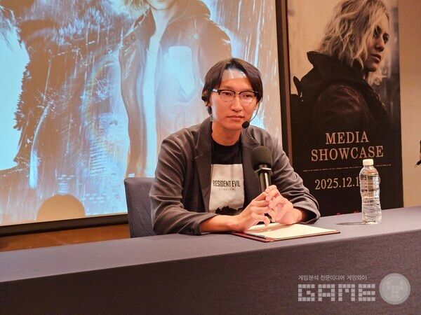 Q&A 자리에 참석한&nbsp;쿠마자와 마사토 PD / 게임와이 촬영