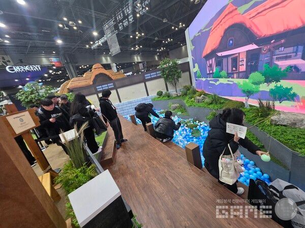 작은 낚시터. AGF 2025 넥슨 부스 /게임와이 촬영