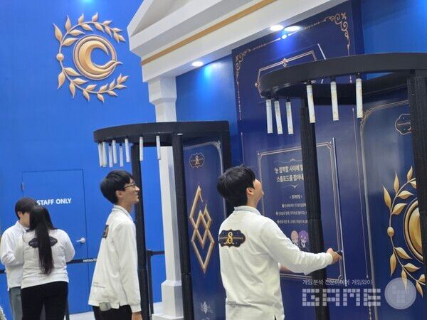 이제 너무 흔한 놀이(?)가 되어 버린 게임 전시회 체험. AGF 2025 넷마블 부스 /게임와이 촬영