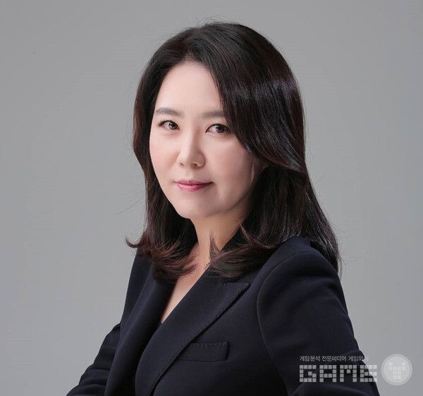 강유정 의원은 “통계청이 그동안 ‘국내 여건을 반영하겠다’며 협의를 진행해 놓고, 결정적 시점에서 국제 라이선스를 근거로 한국형 분류체계 마련 가능성을 차단하는 것은 거대한 국민 사기극이다.”라고 비판하며