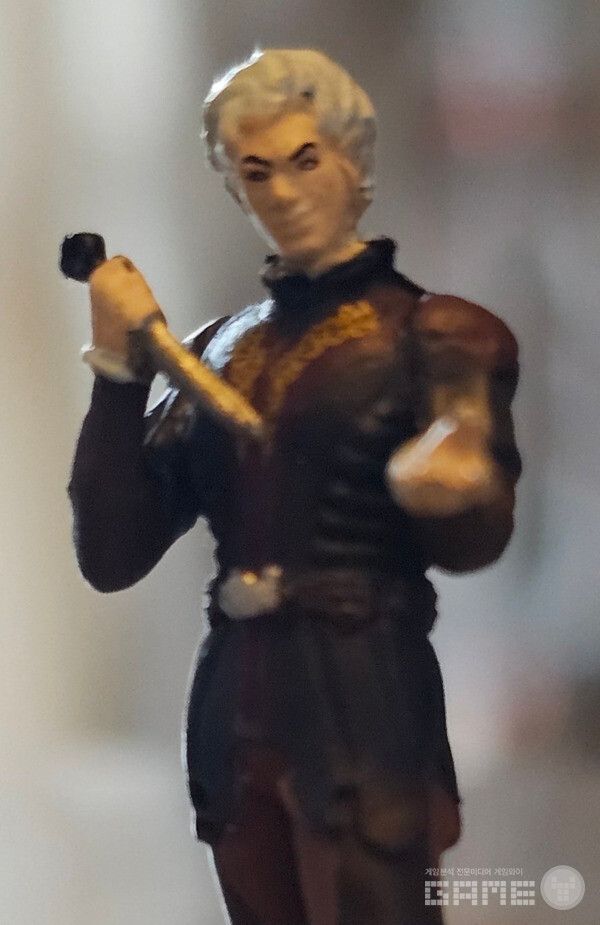 이런 피규어가 도착했다