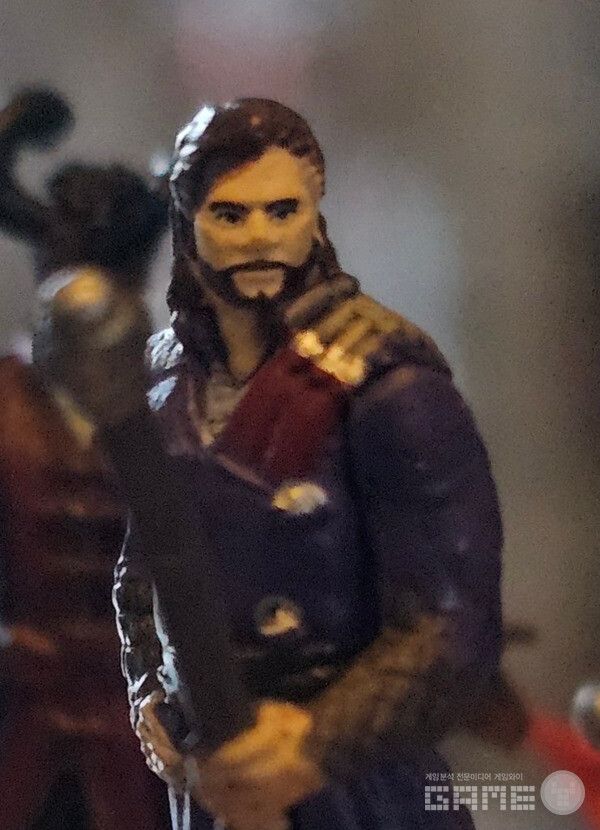 이런 피규어가 도착했다