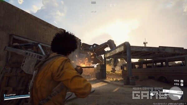 SF 세계관인만큼 대형 보스도 존재한다 / 게임와이 촬영