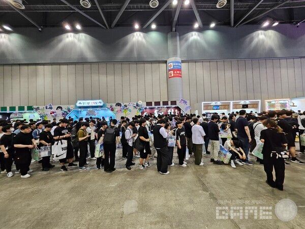 아케이드 게임 대기열은 정말 상상 이상으로 길었다. 이전 AGF급?&nbsp;/ 게임와이 촬영