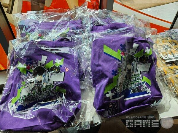 순식간에 팔려나갔던 클루카이 장비 세트 / 게임와이 촬영