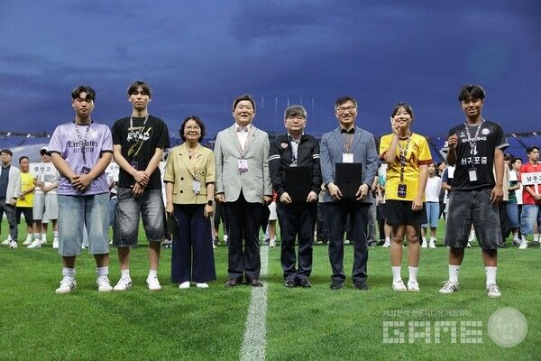 넥슨은 같은 날 제주도에서도 ‘FC 온라인’의 실축 기반 프로젝트 ‘2025 넥슨 챔피언스 컵 in 제주(NCC in 제주)’의 발대식을 진행했다.