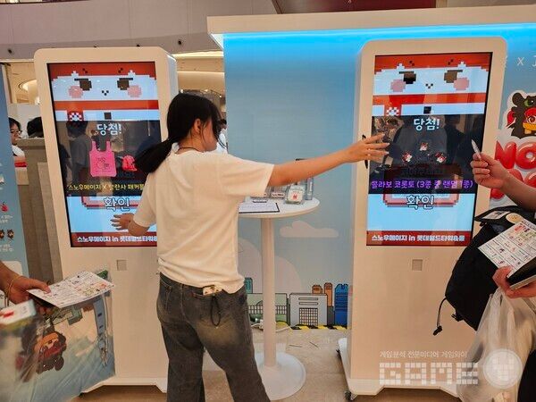 굿즈존에서 판매되지 않는 특별한 굿즈를 얻을 수도 있다&nbsp;/ 게임와이 촬영