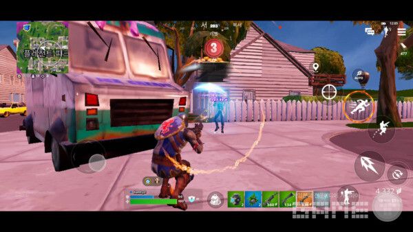 사실 숨을 곳이 많지 않다.&nbsp;