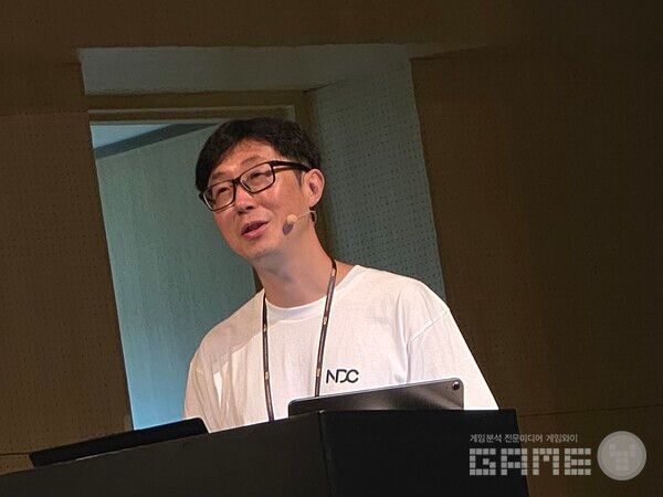 오토 내비, 오톤에 대해 설명하는 퍼스트스파크게임즈의 나태현씨. NDC TL /게임와이 촬영
