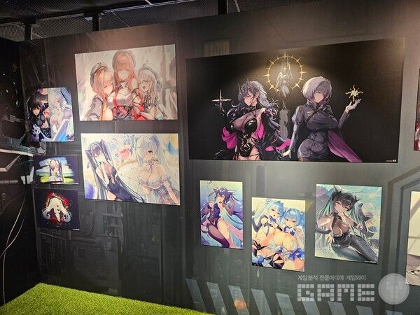 2차 창작 작가들의 그림으로 만들어진 전시존&nbsp;/ 게임와이 촬영
