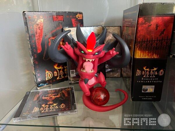 디아블로2 25주년 트윗에 올라온 리트윗 사진