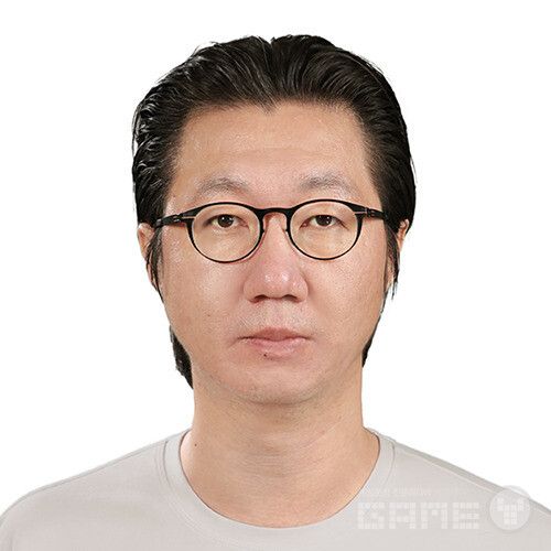 넥슨게임즈에서 프로젝트에서 기획자로 근무하고 있는 김영준씨
