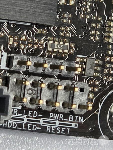 요기에 끼우면 된다.&nbsp;