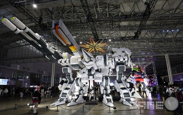 7m 크기의 총력전 보스 ‘게부라’ 풍선