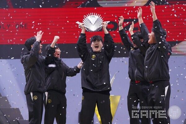 '2026 FSL 스프링' 우승자 BNK FEARX 'NoiZ' 노영진