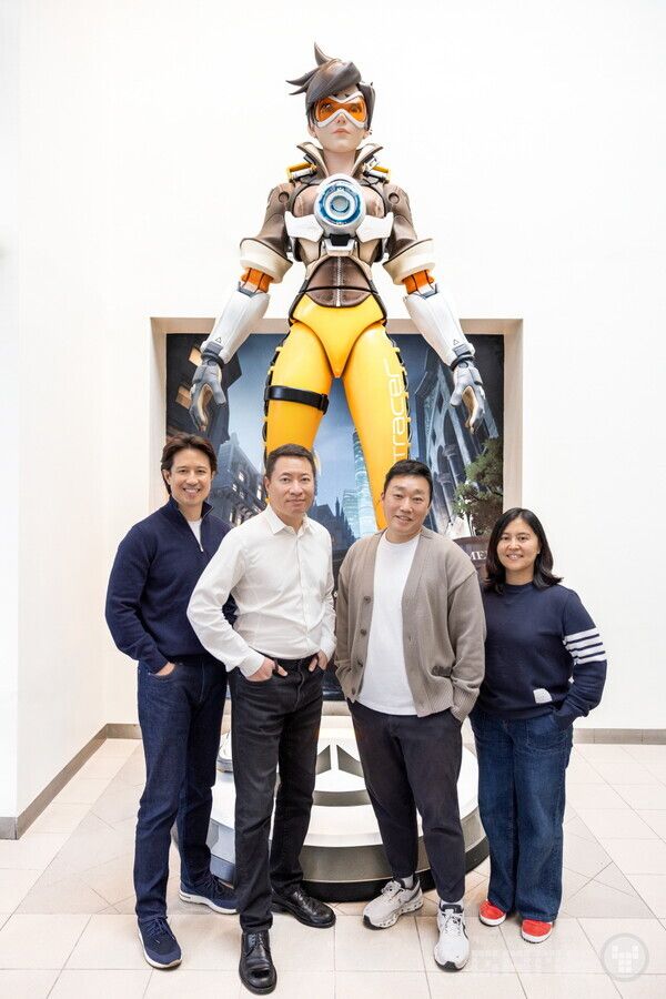 (좌측부터) 마이클 챵 블리자드 아시아 총괄 부사장, 월터 콩 라이브 서비스 게임 모바일 개발 부문 선임 부사장, 넥슨 선승진 슈터본부장, 이주옥 파트너십사업본부장