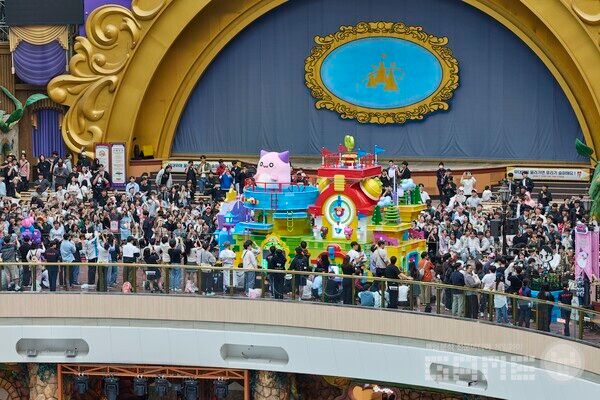 퍼레이드에 등장한 메이플스토리