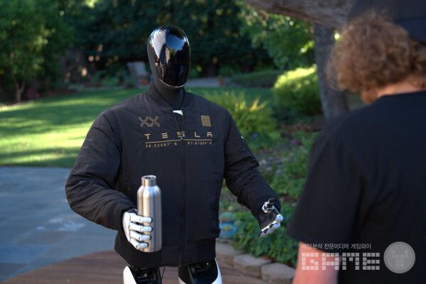 스페이스X와 테슬라 옵티머스(Tesla Optimus)가 바꿀 첨단 산업의 미래