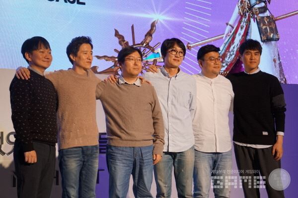 2017년 신작 모바일 RPG '오버히트'의 미디어쇼케이스. 오버히트가 블루 아카이브의 일본 진출에 도움이 됐다.