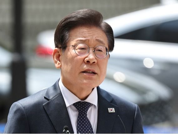 ▲ 이재명 더불어민주당 대표가 14일 서울 서초구 서울중앙지방법원에서 열린 자신의 공직선거법 위반 혐의(故 김문기 성남도시개발공사 개발1처장, 백현동 부지 용도변경과 관련해 허위사실을 공표한 혐의) 24차 공판에 출석하며 발언하고 있다. 2024.06.14. 사진=뉴시스