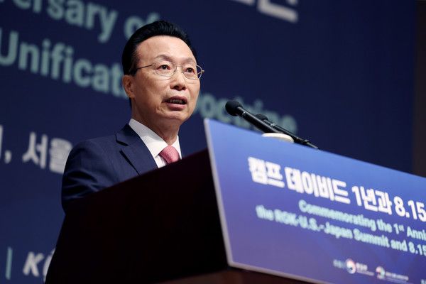 ▲ 김천식 통일연구원장이 지난 8월 서울 중구 프레스센터 국제회의장에서 열린 ‘캠프 데이비드 1년과 8.15 통일 독트린’ 국제학술회의에서 개회사를 하고 있다. 사진=뉴시스