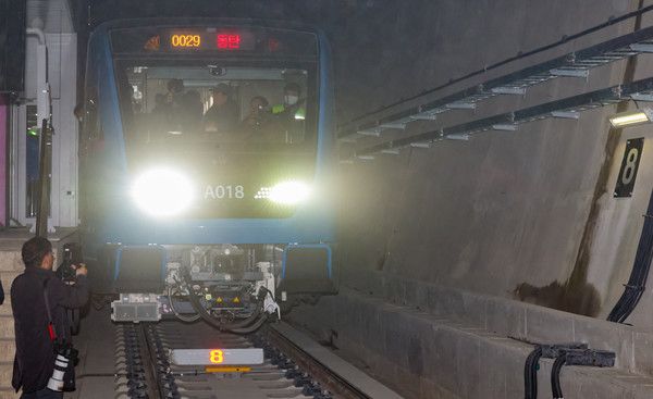 ▲ 지난 3월 30일 서울 강남구 수서역에 수도권광역급행철도(GTX)-A 수서-동탄 구간 열차가 영업시운전을 위해 대기하고 있다. 사진=뉴시스