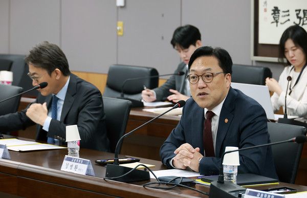 ▲ 김병환 금융위원장이 18일 서울 종로구 정부서울청사에서 열린 증시 상황 점검회의에서 발언하고 있다. 사진=뉴시스