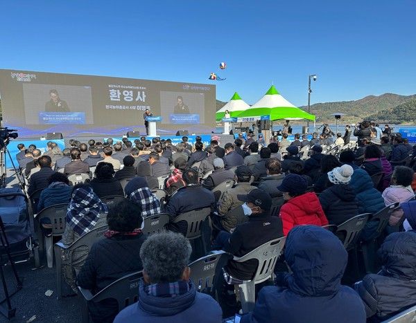 ▲ 한국농어촌공사는 18일 전남 영광군 불갑면 녹산리 소재의 불갑저수지 치수능력 확대사업 준공식을 열었다. 사진=한국농어촌공사