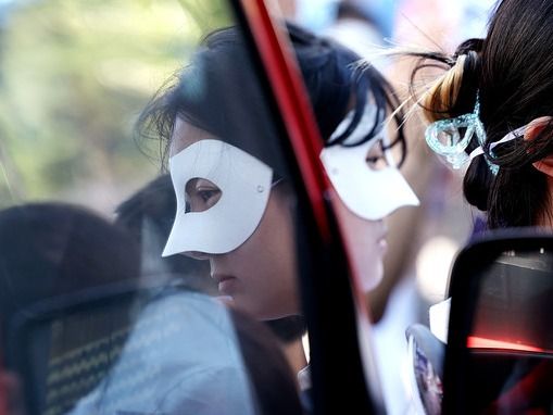 ▲ 서울여성회와 서울여성회 페미니스트 대학생 연합동아리가 29일 오후 서울 강남구 강남역 앞에서 열린 '딥페이크 성범죄 규탄 여성 시민·대학생 긴급 기자회견을 하고 있다. 사진=뉴시스